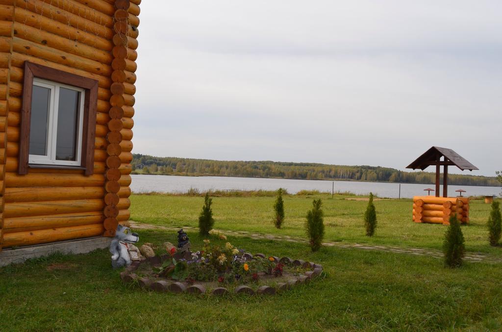 Baza Otdykha Osetrovo Hotel Burakovo  ภายนอก รูปภาพ